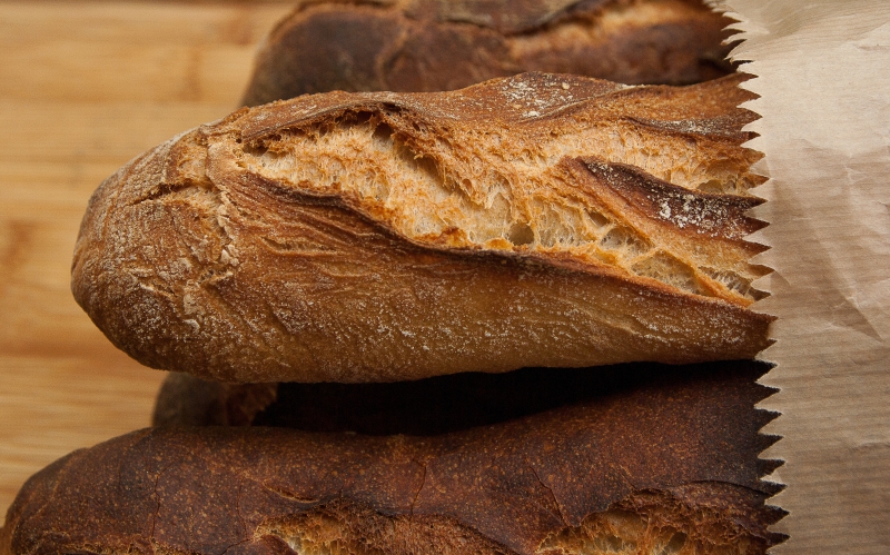 boulangerie-POURCIEUX-min_dish-food-baking-cuisine-bread-bakery-399077-pxhere.com